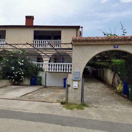 Apartma Soncek Premantura Εξωτερικό φωτογραφία