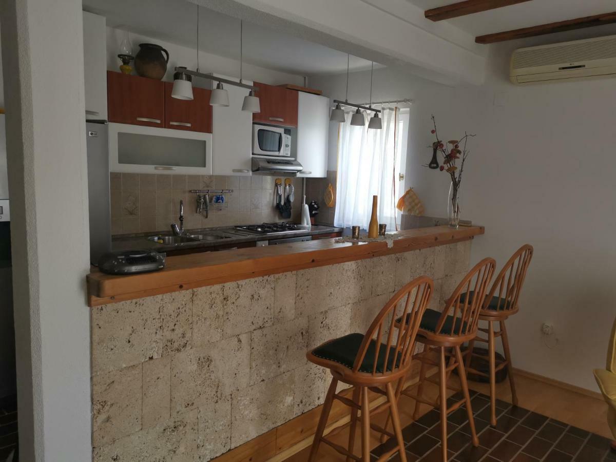 Apartma Soncek Premantura Εξωτερικό φωτογραφία