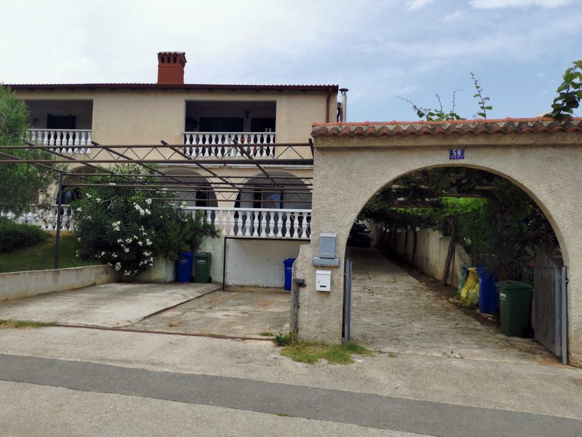 Apartma Soncek Premantura Εξωτερικό φωτογραφία