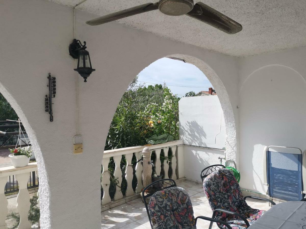 Apartma Soncek Premantura Εξωτερικό φωτογραφία